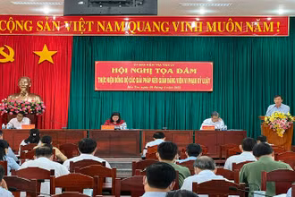 Quang cảnh buổi tọa đàm.