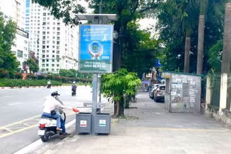 Thùng rác công nghệ được coi là giải pháp sáng tạo, góp phần giúp Hà Nội ngày càng xanh-sạch-đẹp. 
