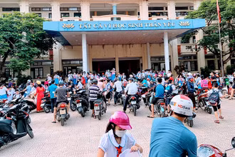 Học sinh Hải Phòng lại được đến trường học tập từ ngày 8-3.