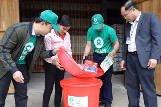 Hoạt động hỗ trợ Oxfam tại địa phương gặp thiên tai.
