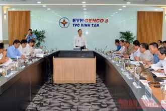 Đoàn công tác của Ủy ban Khoa học, Công nghệ và Môi trường của Quốc hội làm việc với tỉnh Bình Thuận, Tập đoàn Điện lực Việt Nam, các nhà máy nhiệt điện tại Trung tâm Điện lực Vĩnh Tân.