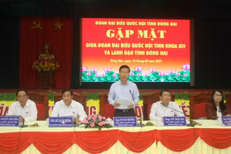 Đồng chí Võ Văn Thưởng phát biểu ý kiến tại buổi gặp mặt.