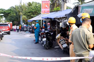 Lực lượng chức năng đang phong tỏa hiện trường.