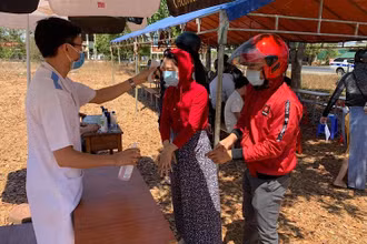 Sau khi dịch Covid-19 tại tỉnh Gia Lai và nhiều tỉnh, thành phố trên cả nước đã được kiểm soát, UBND tỉnh Đắk Lắk quyết định dừng hoạt động năm chốt kiểm soát dịch Covid-19 trên địa bàn tỉnh.