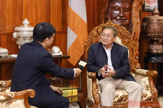 Nhà báo lão thành Khieu Kanharith ôn lại những kỷ niệm đẹp với Báo Nhân Dân có từ hơn 40 năm trước.