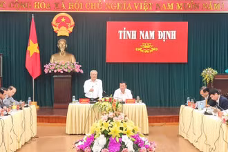 Phó Chủ tịch Quốc hội Uông Chu Lưu phát biểu ý kiến tại buổi làm việc.