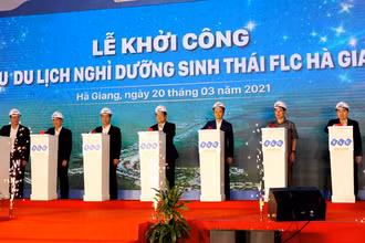 Nguyên Chủ tịch nước Trương Tấn Sang và các lãnh đạo tỉnh Hà Giang, Tập đoàn FLC ấn nút khởi công dự án.