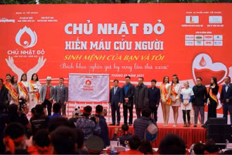 Khai mạc chương trình hiến máu “Chủ nhật đỏ”.