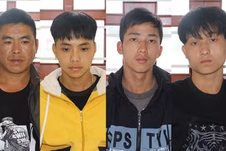 Bốn đối tượng trong đường dây mua bán ma túy.