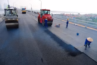 Mặt cầu Thăng Long đã hoàn tất các công việc cuối cùng để sẵn sàng thông xe.