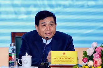 Đồng chí Nguyễn Chí Dũng, Bộ trưởng Kế hoạch và Đầu tư, phát biểu kết luận tại Hội nghị ngày 8-1.