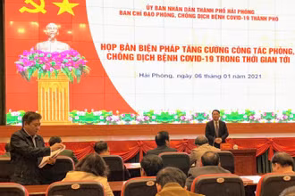 Quang cảnh cuộc họp.