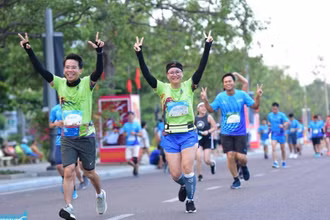 Vợ chồng anh Hoàng Minh Đông luôn bên nhau để cùng chinh phục những mục tiêu mới của bản thân.