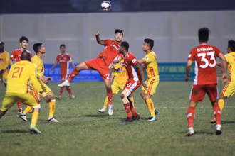 Ba trận bóng cuối tuần đã bị tạm hoãn nhằm tập trung công tác phòng, chống dịch Covid-19. (Ảnh: VPF)