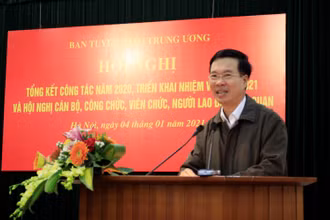Đồng chí Võ Văn Thưởng, Ủy viên Bộ Chính trị, Bí thư T.Ư Đảng, Trưởng Ban Tuyên giáo T.Ư phát biểu chỉ đạo Hội nghị.