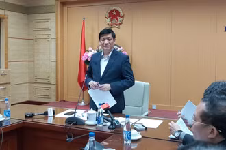 Bộ trưởng Y tế Nguyễn Thanh Long phát biểu tại hội nghị.