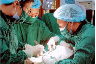 Ca phẫu thuật sáng 2-1 tại Trung tâm y tế quân dân y Bạch Long Vĩ