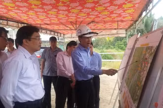 Đoàn Công tác kiểm tra thực tế tại Dự án cầu Mỹ Thuận 2.