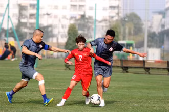 Đội tuyển nữ Quốc gia đấu tập với Đội cựu cầu thủ SEA Games 23