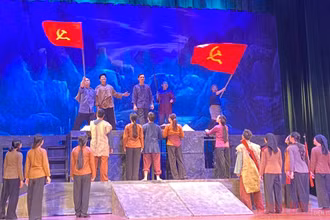 Cảnh trong vở diễn. 