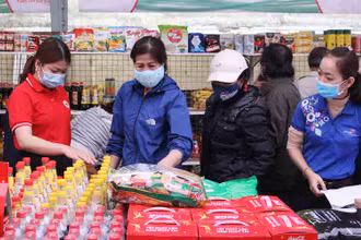 Người nghèo được lựa chọn sản phẩm phù hợp nhu cầu.