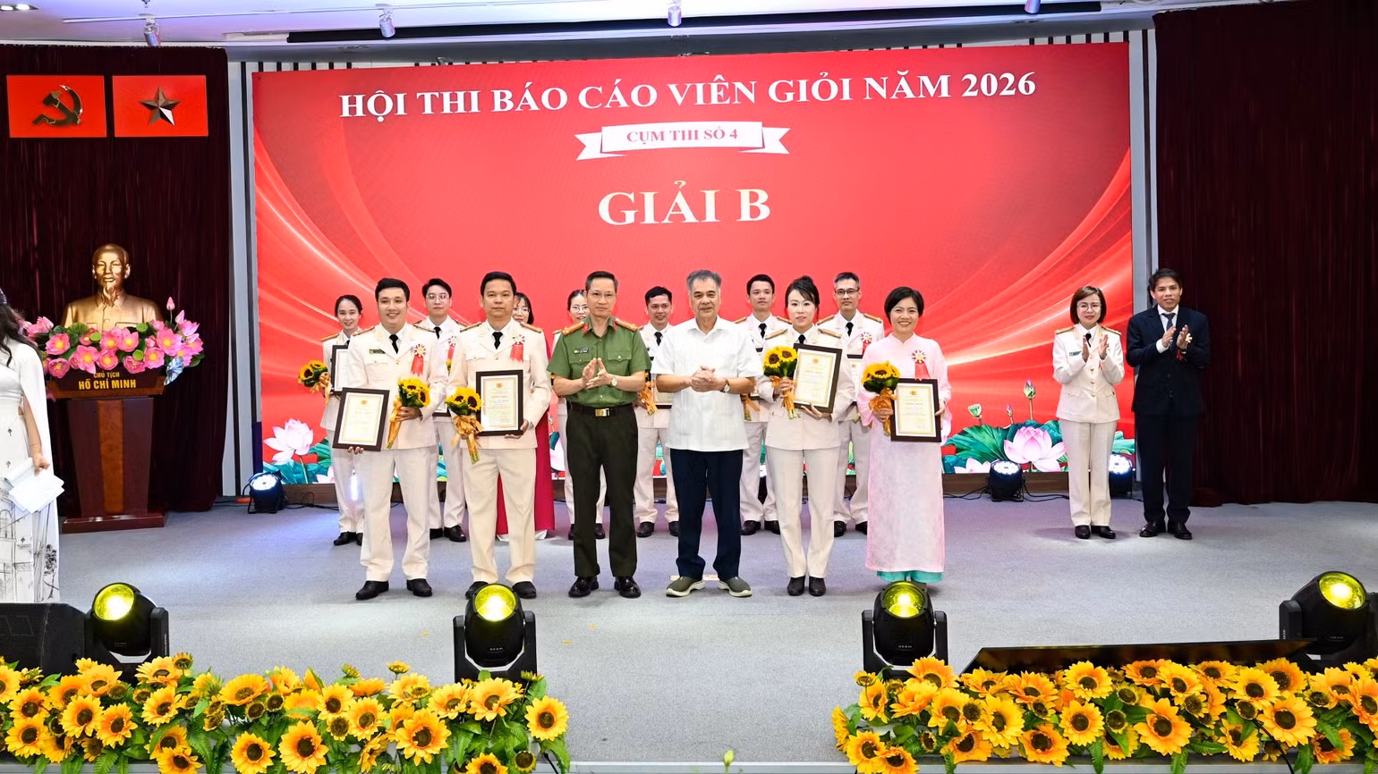 hoi-thi-4.jpg