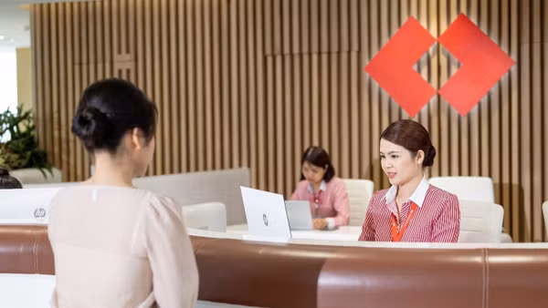 Fitch ghi nhận những cải thiện rõ nét về chất lượng tài sản và hồ sơ kinh doanh của Techcombank. (Nguồn: TCB)
