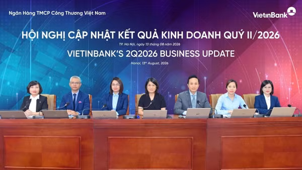 Thành viên Hội đồng quản trị Phạm Thị Thanh Hoài chủ trì (ở giữa) Hội nghị cập nhật kết quả kinh doanh quý II/2026 của VietinBank. (Ảnh Vietinbank)