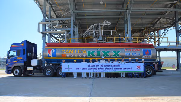 BSR xuất bán thử nghiệm sản phẩm White Spirit.