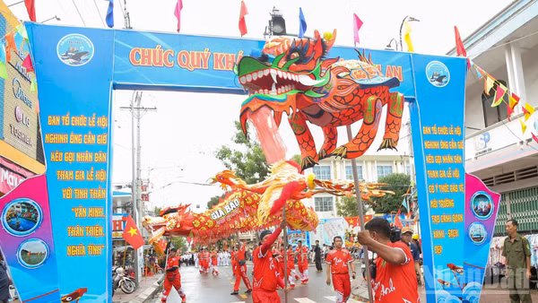 Lễ hội Nghinh Ông Thành phố Hồ Chí Minh năm 2026 tại xã Cần Giờ chính thức mở đầu cho chuỗi hoạt động sôi nổi.