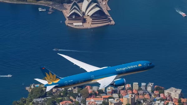 Hiện nay, Vietnam Airlines khai thác 5 đường bay thẳng kết nối Hà Nội và Thành phố Hồ Chí Minh với Sydney, Melbourne và Perth, với tổng tần suất 23 chuyến khứ hồi mỗi tuần. (Ảnh: Vietnam Airlines)