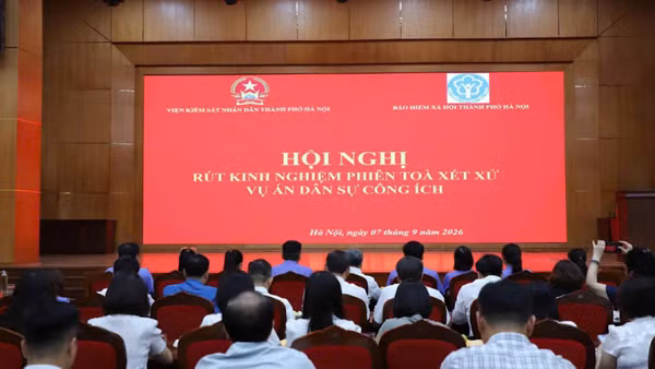 Toàn cảnh hội nghị rút kinh nghiệm phiên tòa xét xử vụ án dân sự công ích. (Ảnh: nhandan.vn)