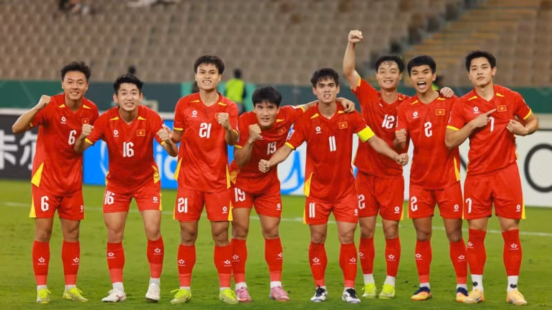 Đội tuyển U23 Việt Nam ăn mừng chiến thắng trong lượt trận vòng bảng tại Giải U23 châu Á. (Ảnh: Diệp Sơn Nam)