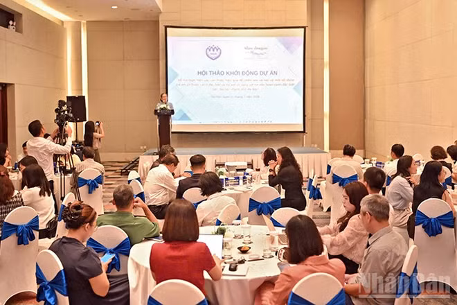 Toàn cảnh buổi hội thảo khởi động dự án.