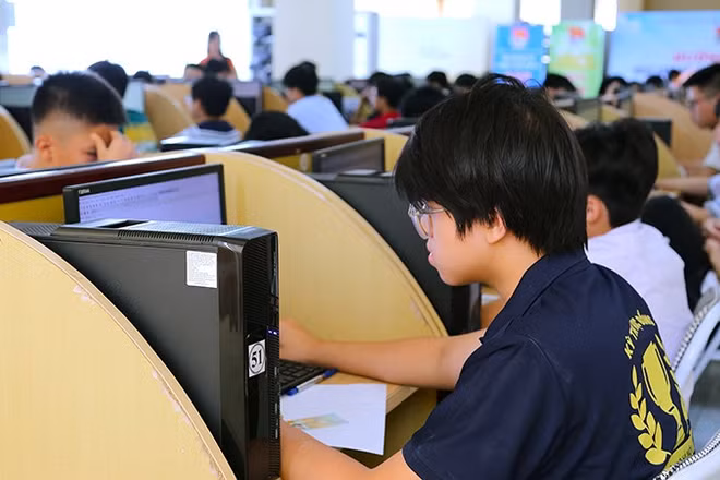 Các thí sinh tranh tài tại vòng khu vực miền bắc.
