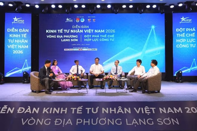 Các đại biểu thảo luận tại phiên đối thoại. (Ảnh: Hội Doanh nhân trẻ Việt Nam cung cấp) 