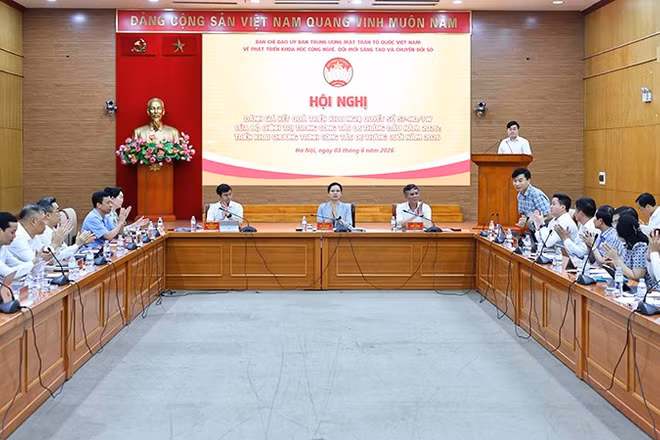 Toàn cảnh Hội nghị.