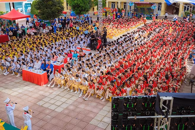 Đông đảo thiếu nhi tham gia ngày hội.