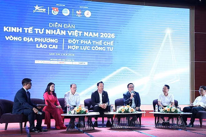 Các đại biểu đối thoại tại phiên làm việc. (Ảnh: Trung ương Hội Doanh nhân trẻ Việt Nam cung cấp)