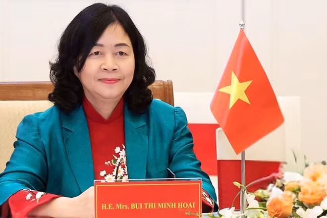 Đồng chí Bùi Thị Minh Hoài, Ủy viên Bộ Chính trị, Bí thư Trung ương Đảng, Chủ tịch Ủy ban Trung ương Mặt trận Tổ quốc Việt Nam.