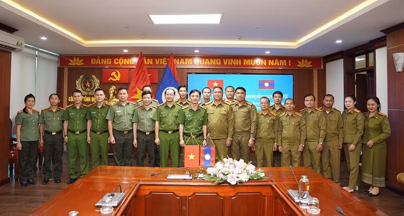 cong-an-tinh-dien-bien-va-cong-an-tinh-u-dom-xay-ky-bien-ban-ghi-nho.jpg