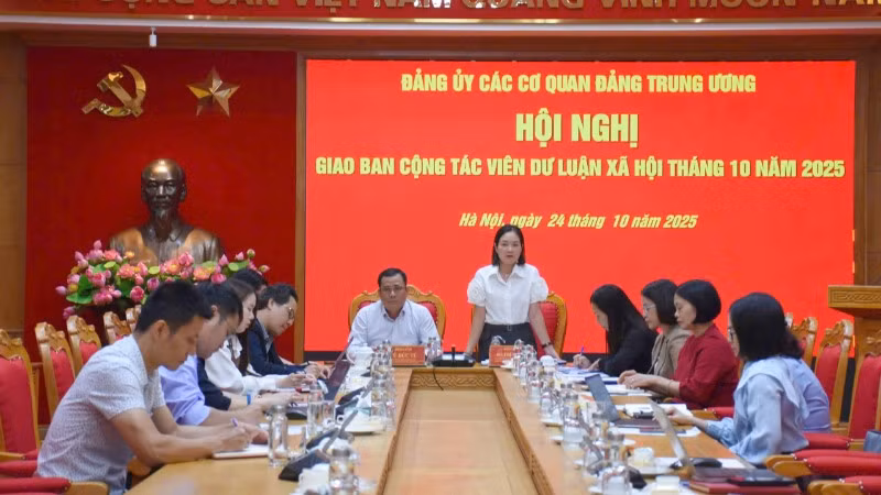 gen-h-24-10-hn-giao-ban-1797.jpg