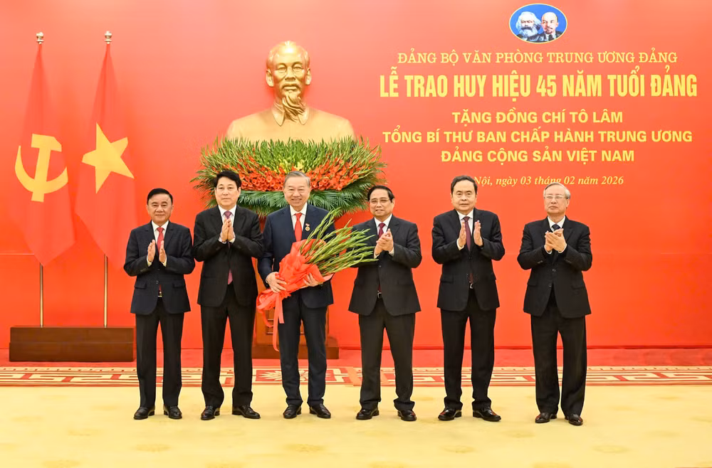 gen-h-lanh-dao-tang-hoa.jpg