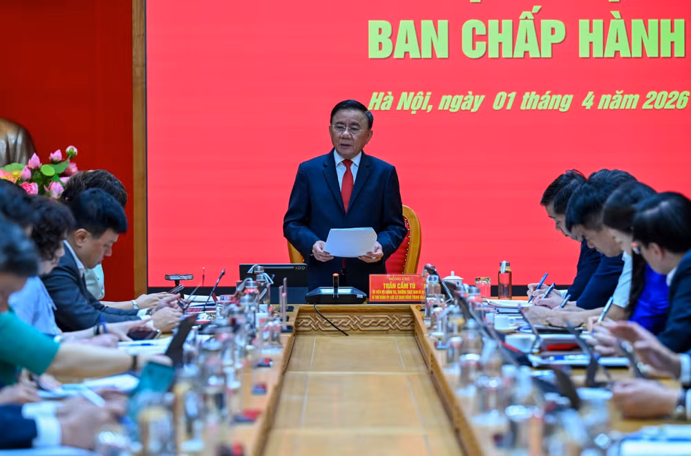 Thường trực Ban Bí thư Trần Cẩm Tú, Bí thư Đảng ủy các cơ quan Đảng Trung ương chủ trì hội nghị Ban Thường vụ, Ban Chấp hành Đảng bộ các cơ quan Đảng Trung ương. (Ảnh: DUY LINH)