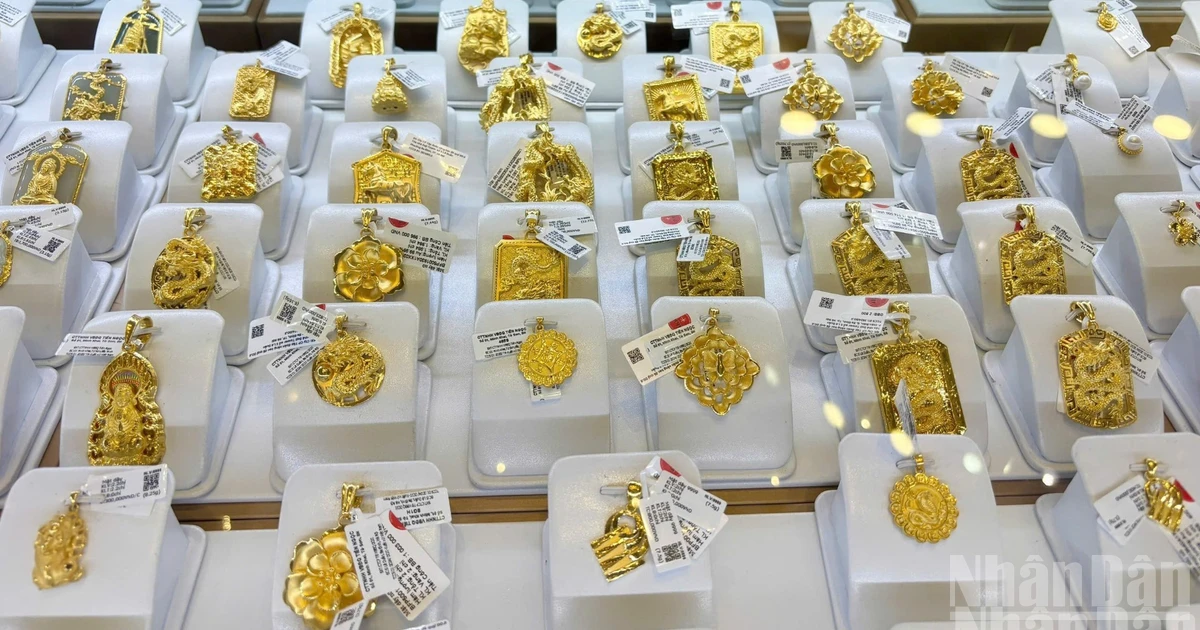 Giá vàng thế giới tiếp đà giảm ngày 31/8 sau chuỗi tăng