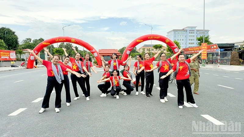 Vĩnh Long hoàn tất chuẩn bị cho Chương trình “Cùng Việt Nam tiến bước”