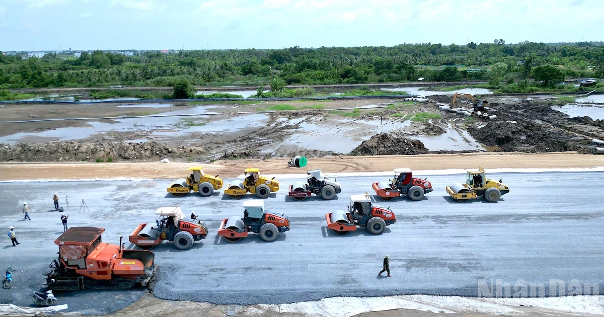 Cà Mau tạo mọi điều kiện thuận lợi khai thác đường bay đến Hà Nội