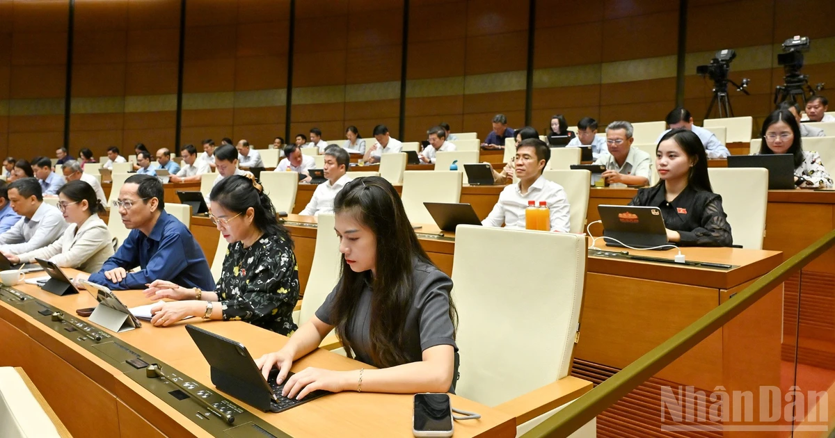 Sửa đổi Luật Bảo vệ môi trường: Tăng cường hậu kiểm, thúc đẩy chuyển đổi xanh