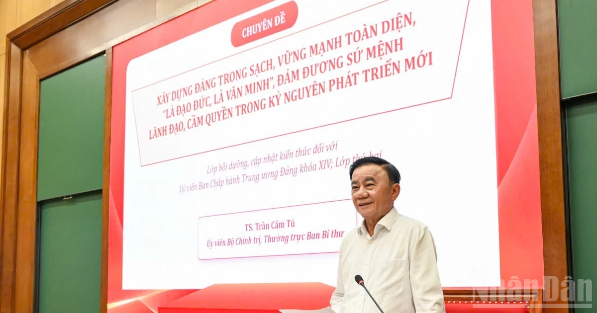 Nêu cao quyết tâm của toàn Đảng và hành động quyết liệt của mỗi cán bộ, đảng viên