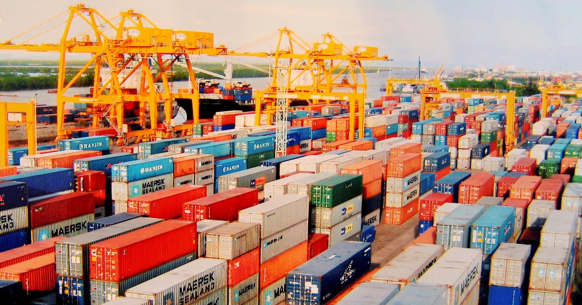 Giải bài toán thị trường hàng hóa Việt Nam
